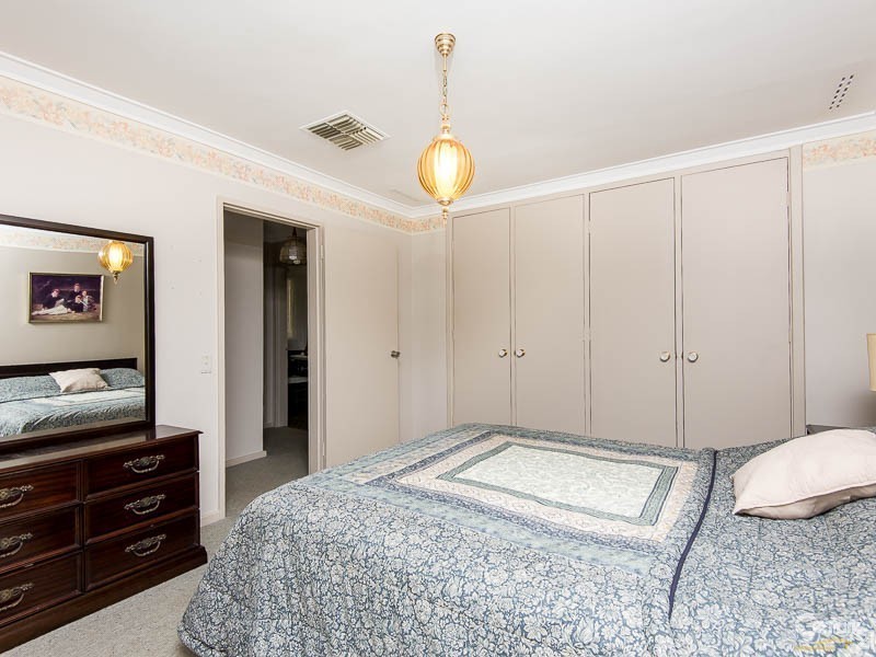 2 Biddenden Street, Thornlie WA 6108