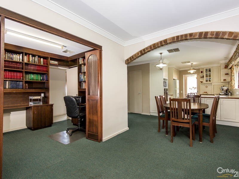 2 Biddenden Street, Thornlie WA 6108