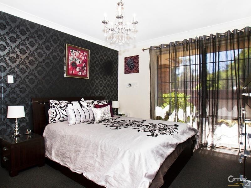 8 Sundew Place, Thornlie WA 6108