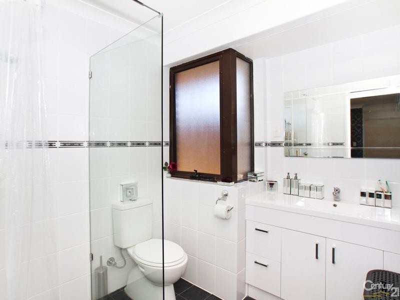 8 Sundew Place, Thornlie WA 6108