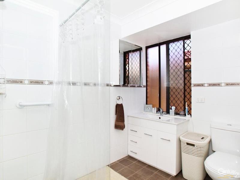 8 Sundew Place, Thornlie WA 6108