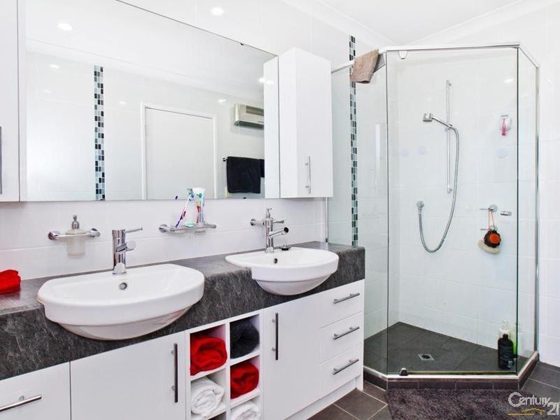 15 Millcroft Elbow, Jandakot WA 6164