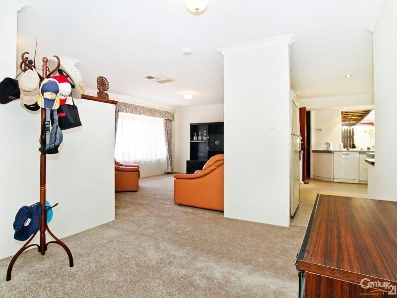 38 Geographe Way, Thornlie WA 6108