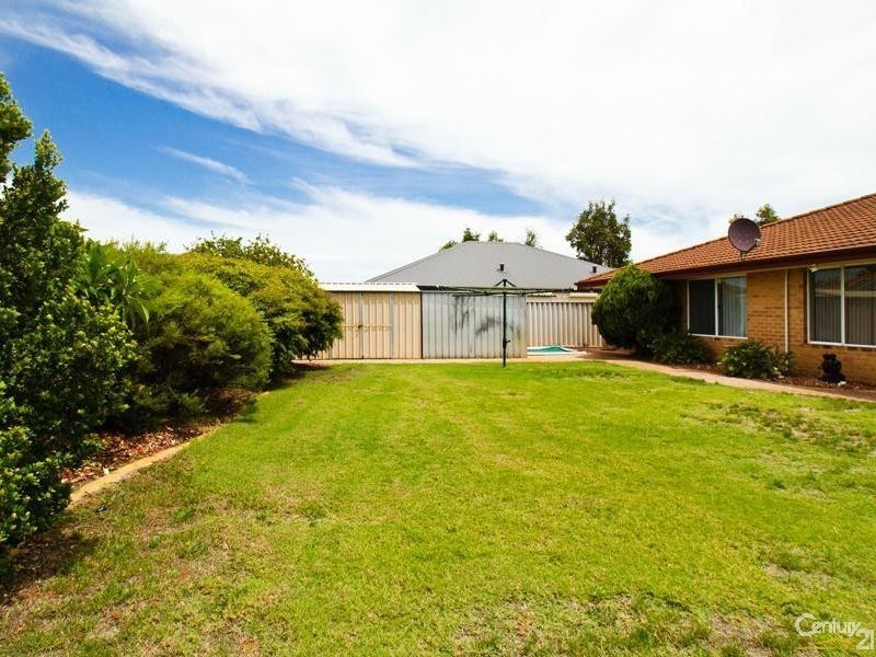 38 Geographe Way, Thornlie WA 6108