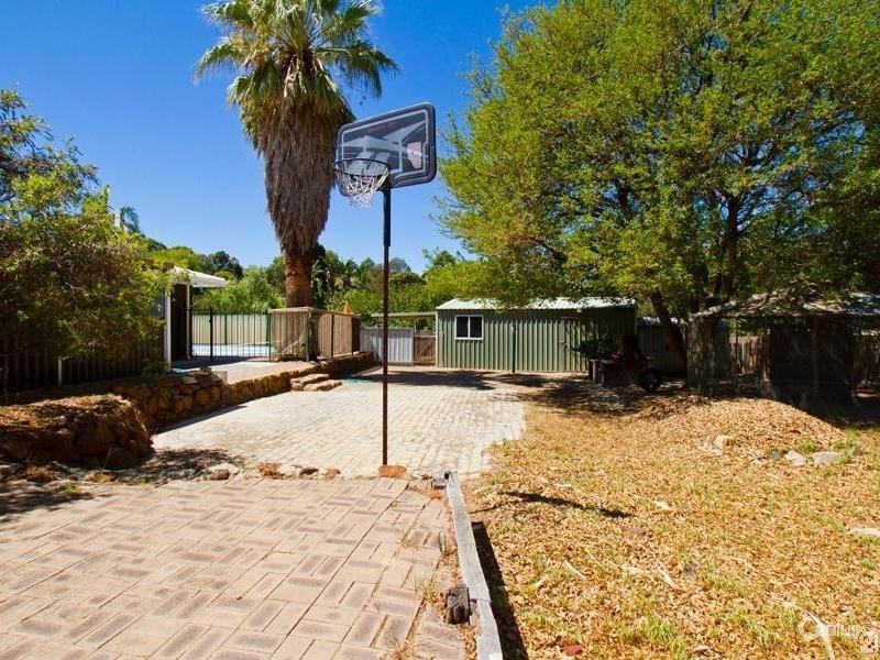 59 Westborne Road, Roleystone WA 6111