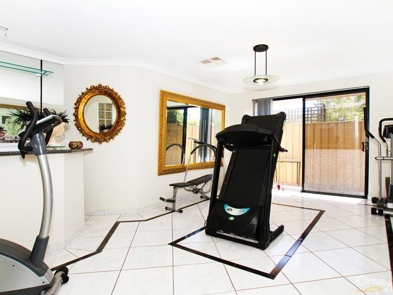 3 Atwell Close, Munster WA 6166