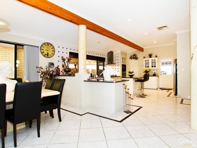 3 Atwell Close, Munster WA 6166