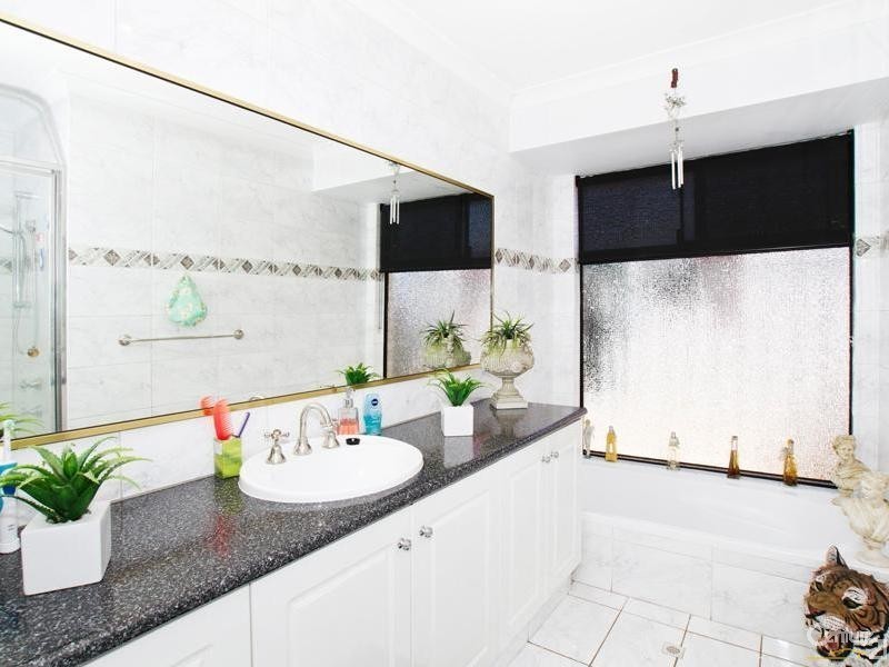 3 Atwell Close, Munster WA 6166
