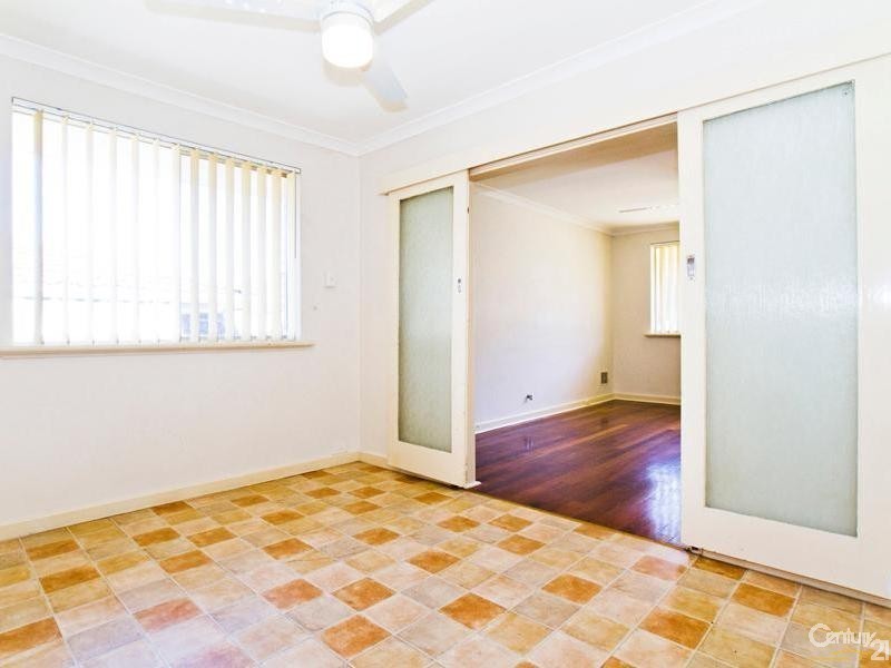 6 Ennis Court, Orelia WA 6167