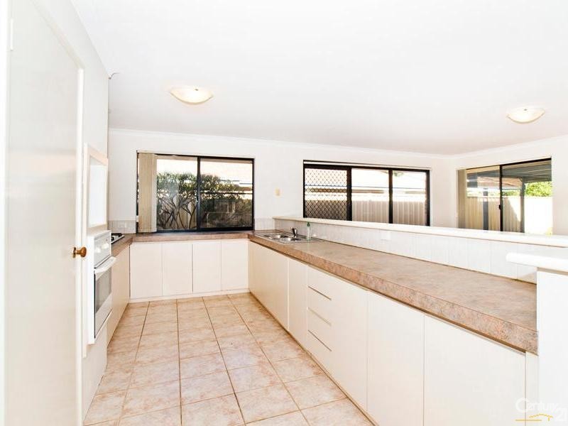 19a Bradshaw Crescent, Manning WA 6152
