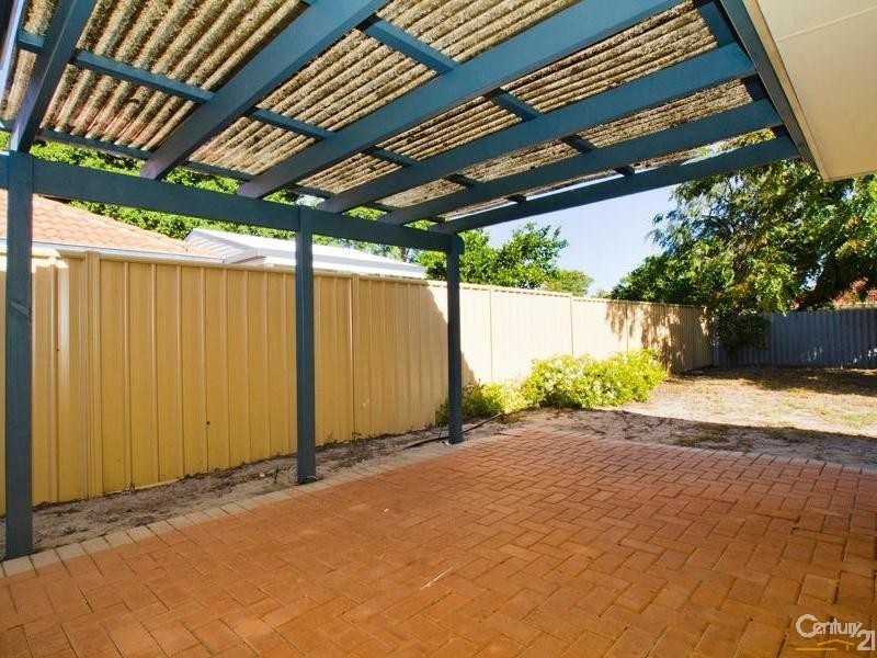 19a Bradshaw Crescent, Manning WA 6152