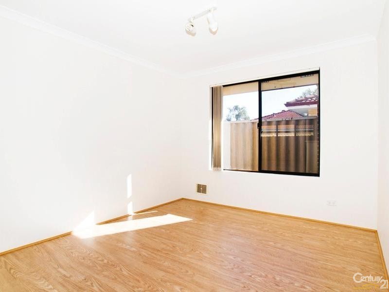 19a Bradshaw Crescent, Manning WA 6152