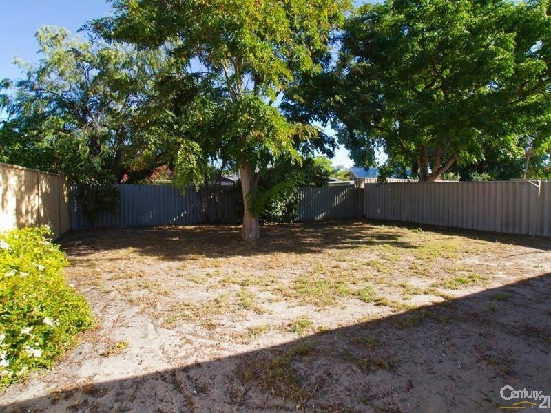 19a Bradshaw Crescent, Manning WA 6152
