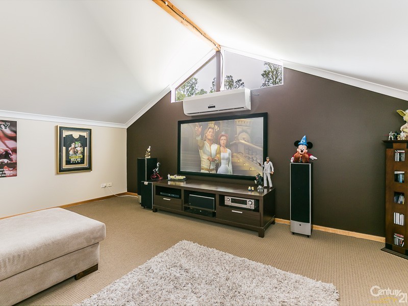 10 Forestedge Retreat, Roleystone WA 6111