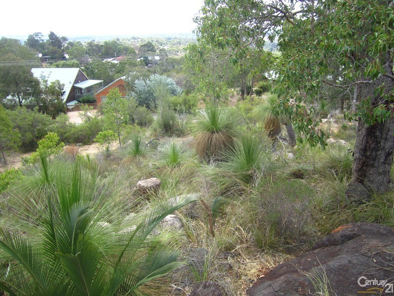 2 Hillway, Swan View WA 6056