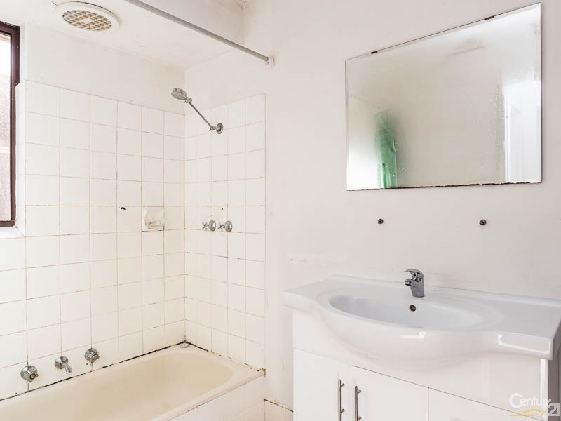 135 Yale Road, Thornlie WA 6108