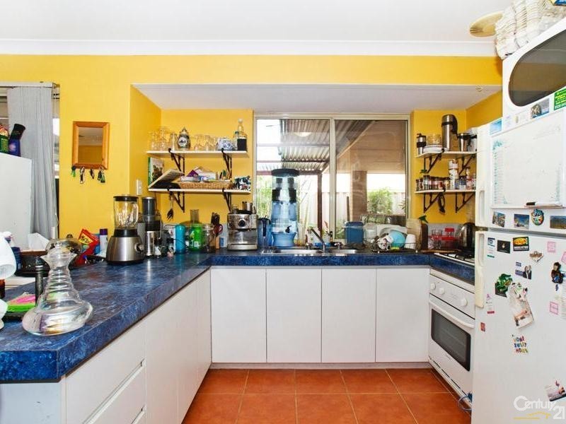 4 McLean Road, Canning Vale WA 6155