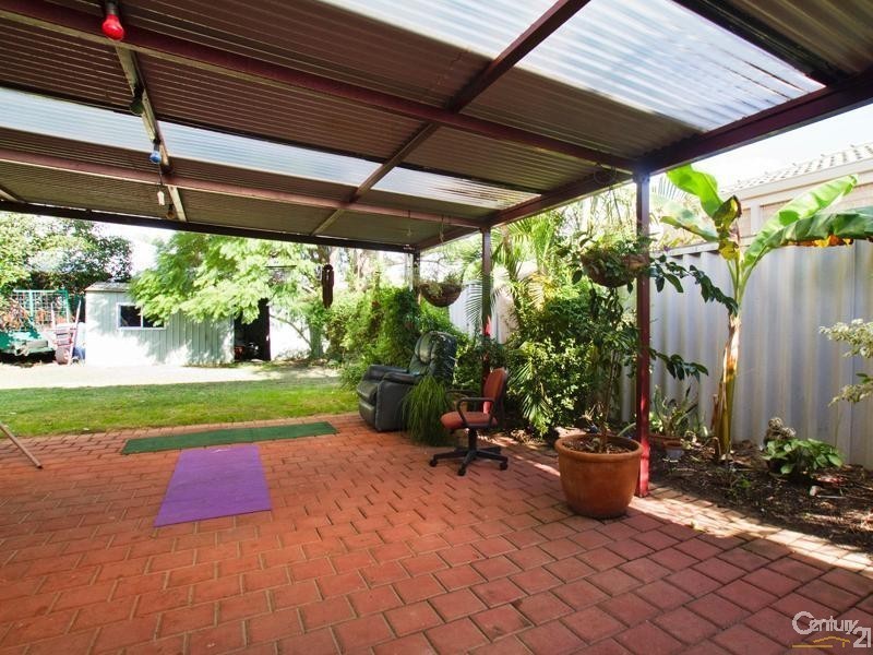 4 McLean Road, Canning Vale WA 6155