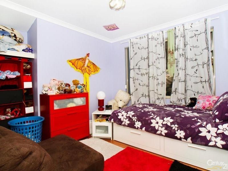 4 McLean Road, Canning Vale WA 6155