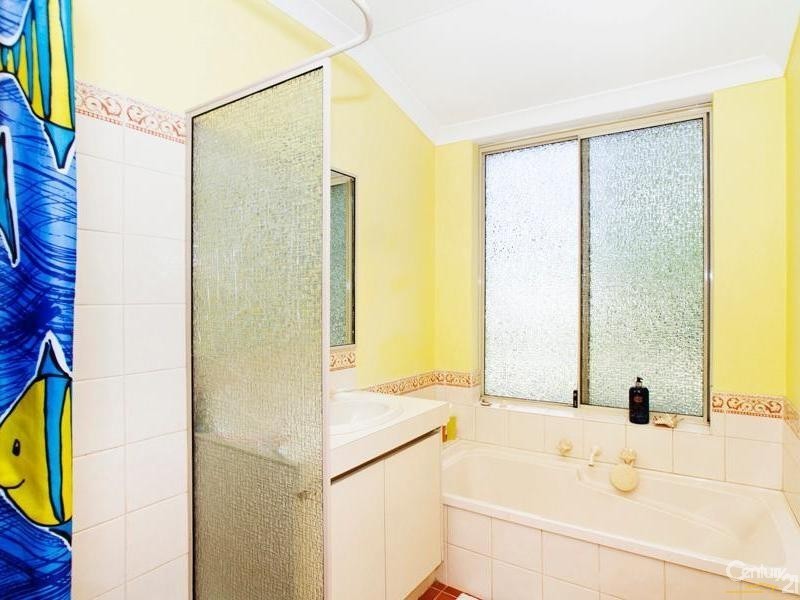 4 McLean Road, Canning Vale WA 6155