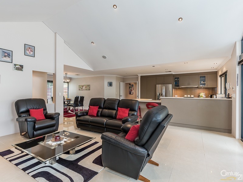 55 Furley Road, Southern River WA 6110