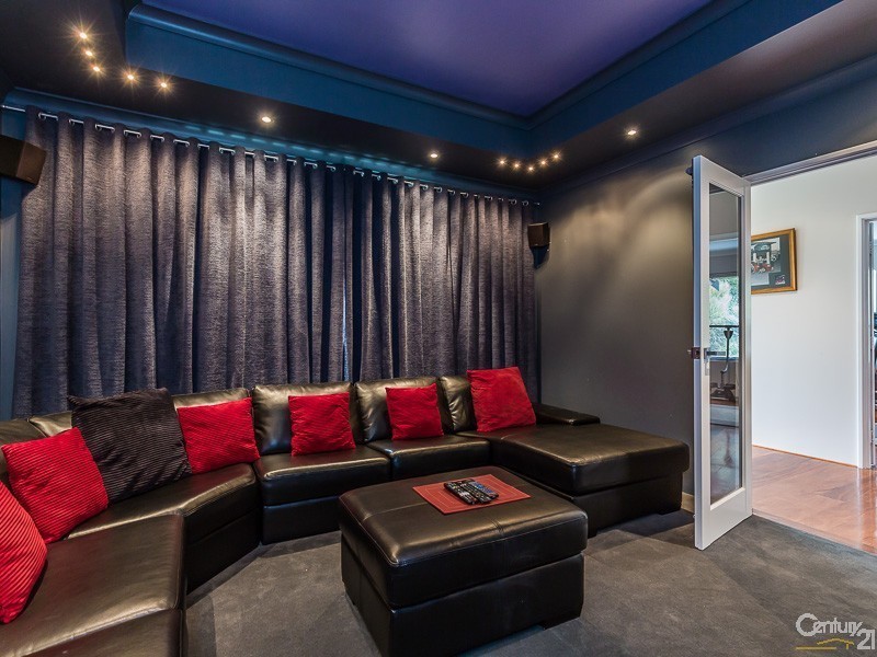 55 Furley Road, Southern River WA 6110