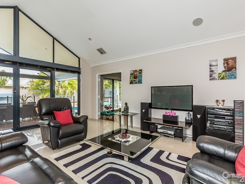 55 Furley Road, Southern River WA 6110