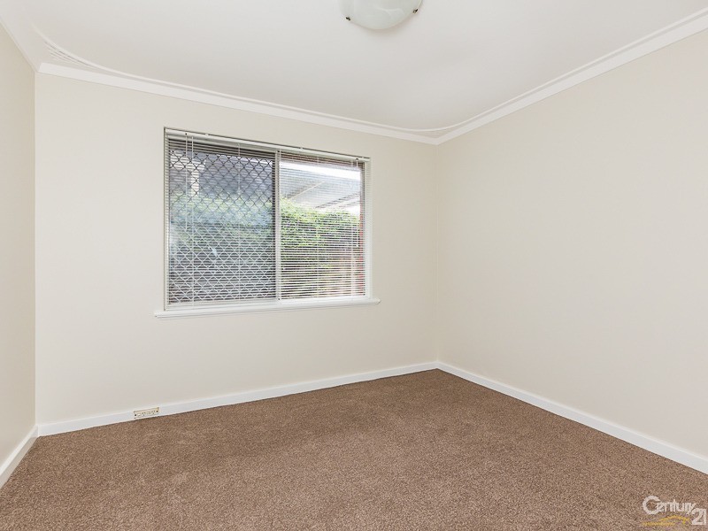 10 Ypres Road, Camillo WA 6111