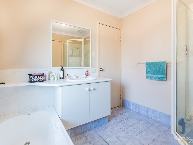 18/7 Lester Drive, Thornlie WA 6108