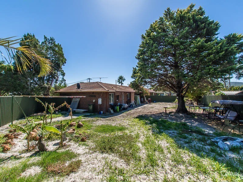 11 Taplow Court, Kelmscott WA 6111