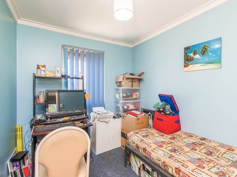 11 Taplow Court, Kelmscott WA 6111
