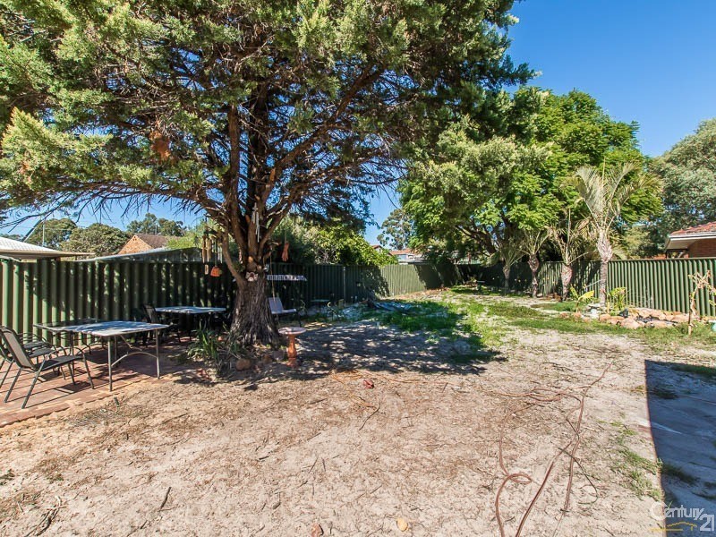 11 Taplow Court, Kelmscott WA 6111