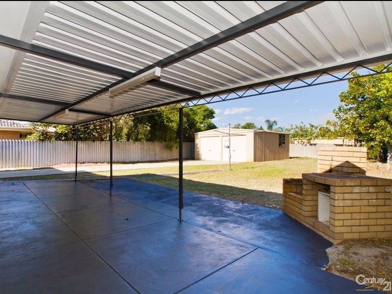 34 Oriole Way, Thornlie WA 6108