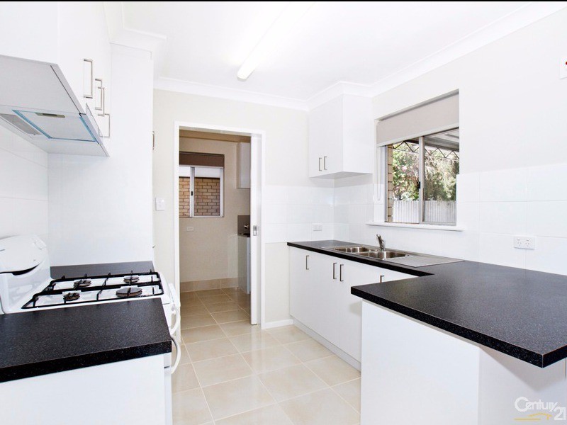 34 Oriole Way, Thornlie WA 6108