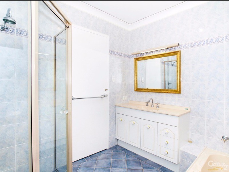 34 Oriole Way, Thornlie WA 6108