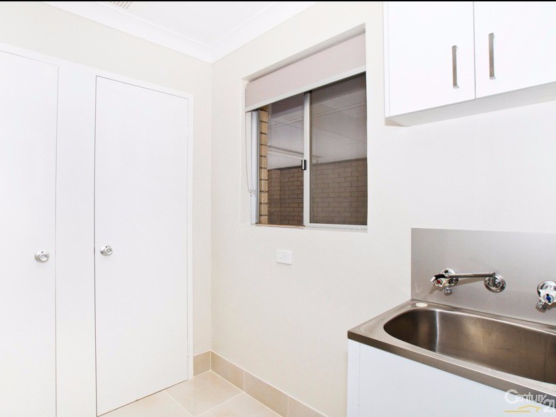 34 Oriole Way, Thornlie WA 6108