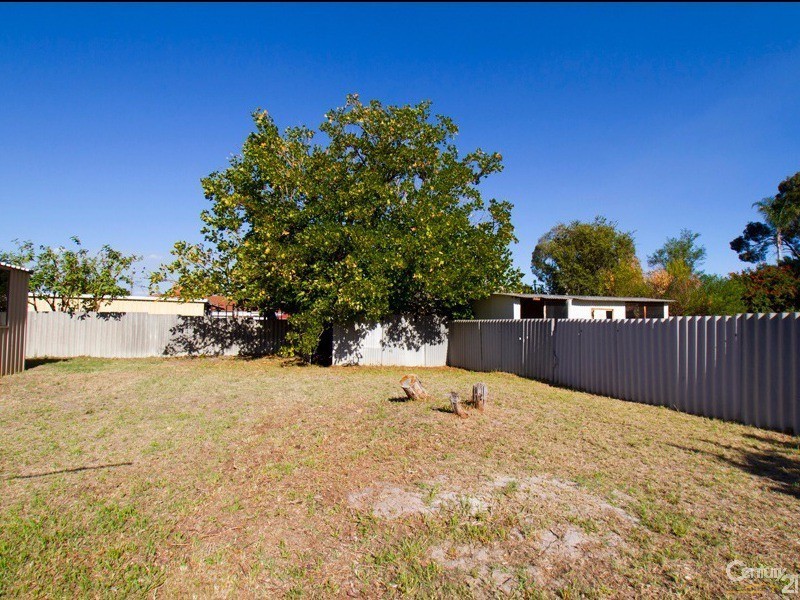 34 Oriole Way, Thornlie WA 6108