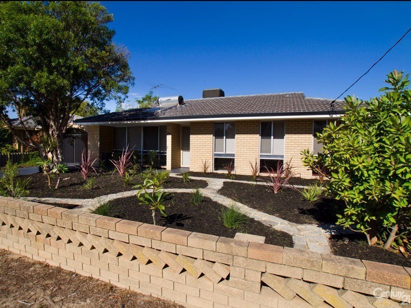 34 Oriole Way, Thornlie WA 6108