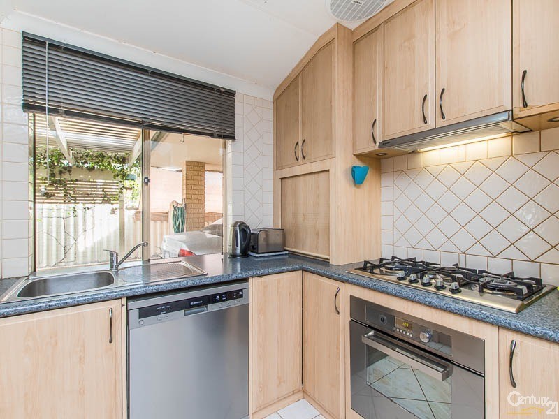 36 Reveley Close, Seville Grove WA 6112