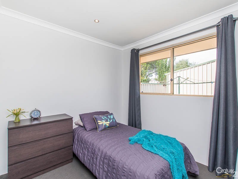 36 Reveley Close, Seville Grove WA 6112