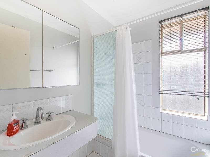 36 Reveley Close, Seville Grove WA 6112