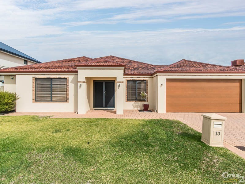 13 Longshaw Circuit, Canning Vale WA 6155