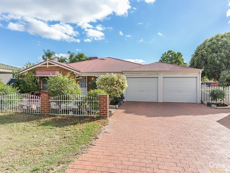 21 Lauterbach Drive, Gosnells WA 6110