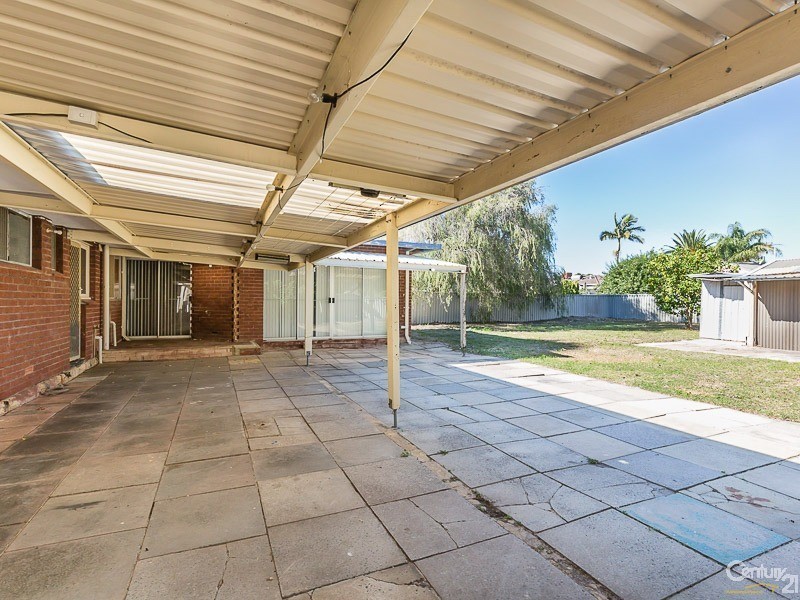 15 Blanche Street, Gosnells WA 6110