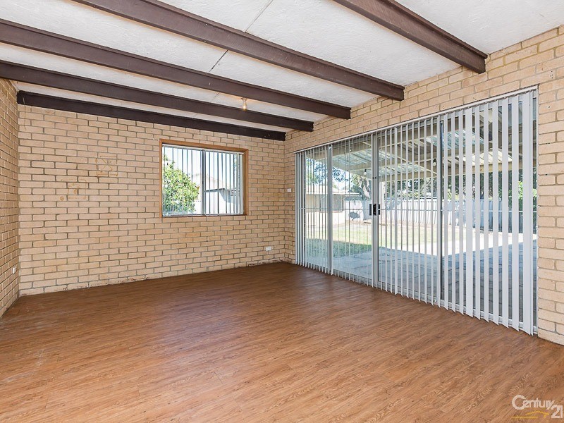 15 Blanche Street, Gosnells WA 6110