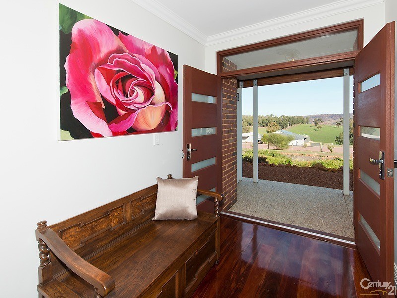 17 Ghost Gum Heights, Jarrahdale WA 6124