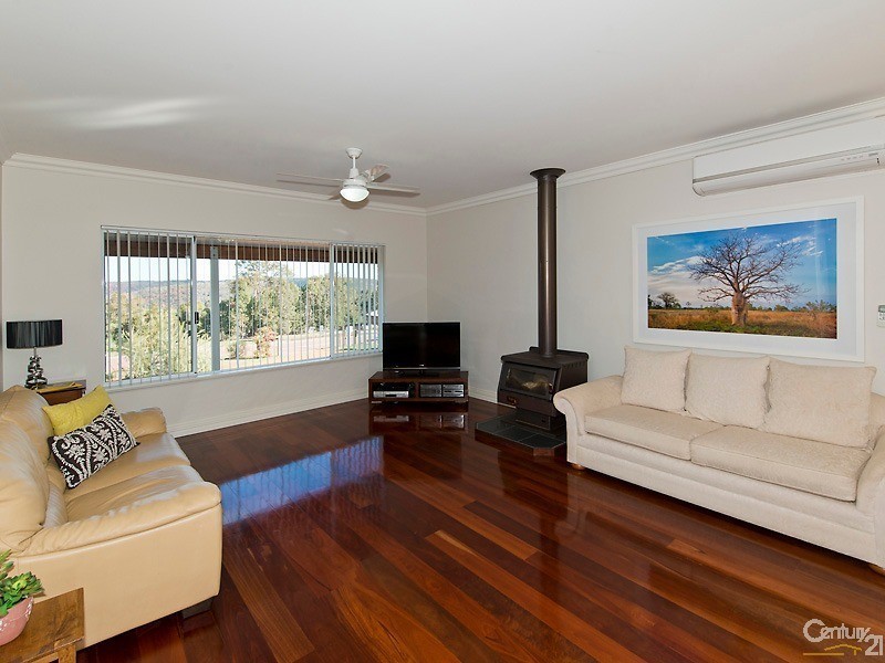 17 Ghost Gum Heights, Jarrahdale WA 6124