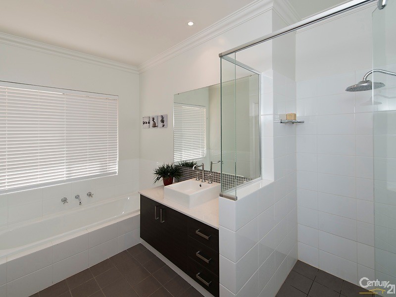 17 Ghost Gum Heights, Jarrahdale WA 6124