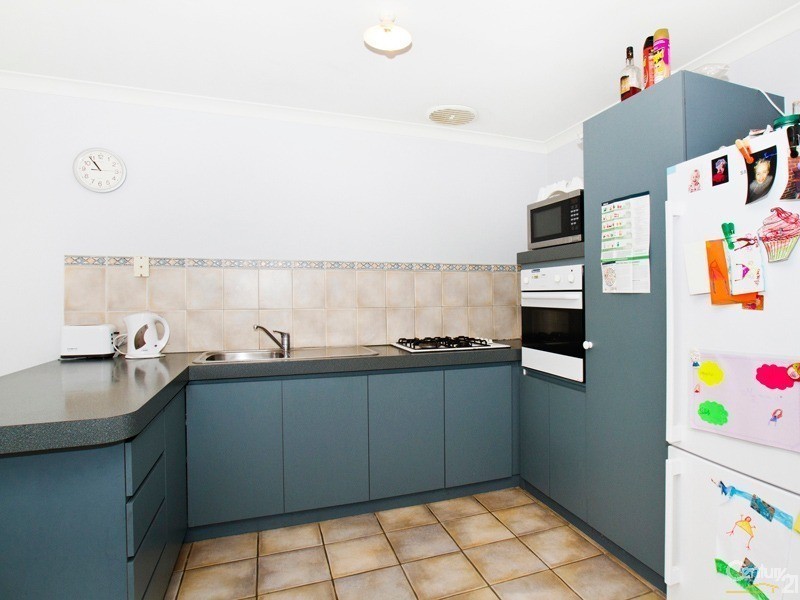 7/61 Wanaping Road, Kenwick WA 6107