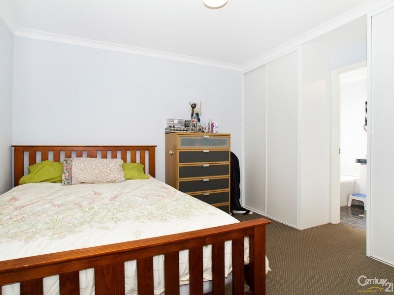 7/61 Wanaping Road, Kenwick WA 6107